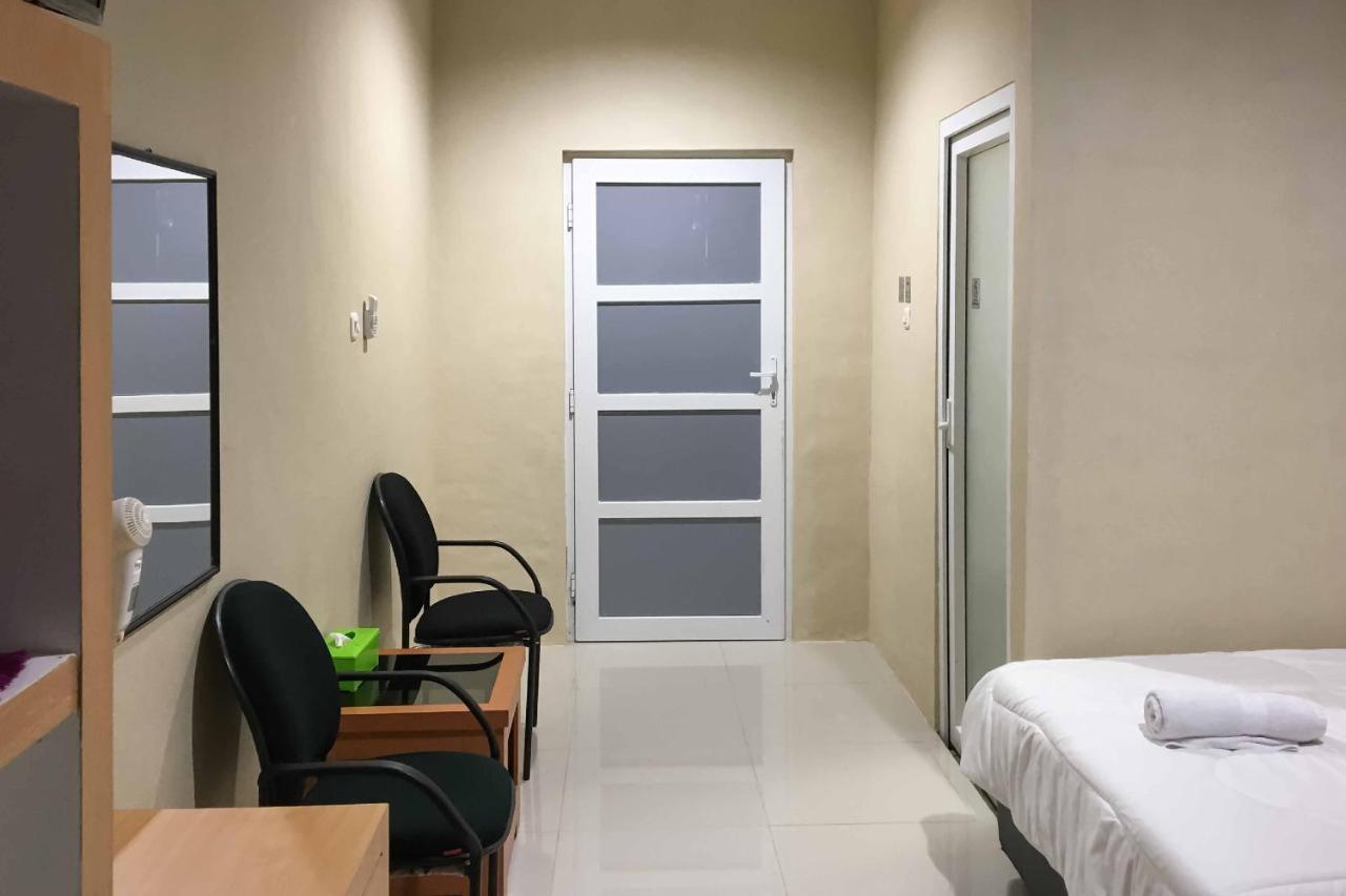 Wisma Syariah Uinsu Medan Mitra Reddoorz Exterior photo